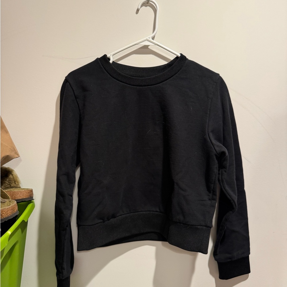 Aritzia/Taluka Black Crewneck Sweatshirt (L)